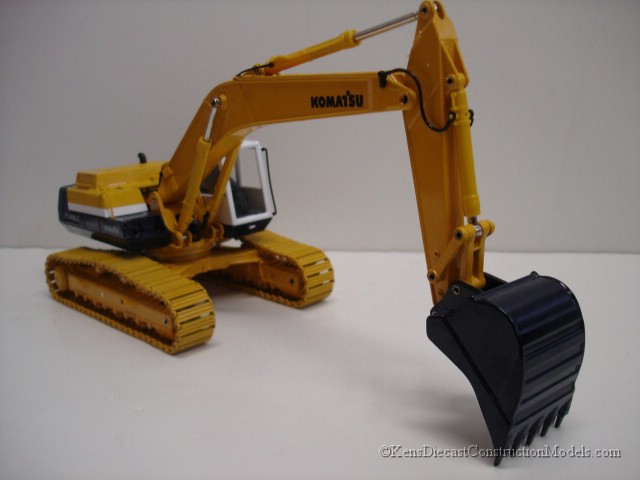 KOMATSU PC400LC